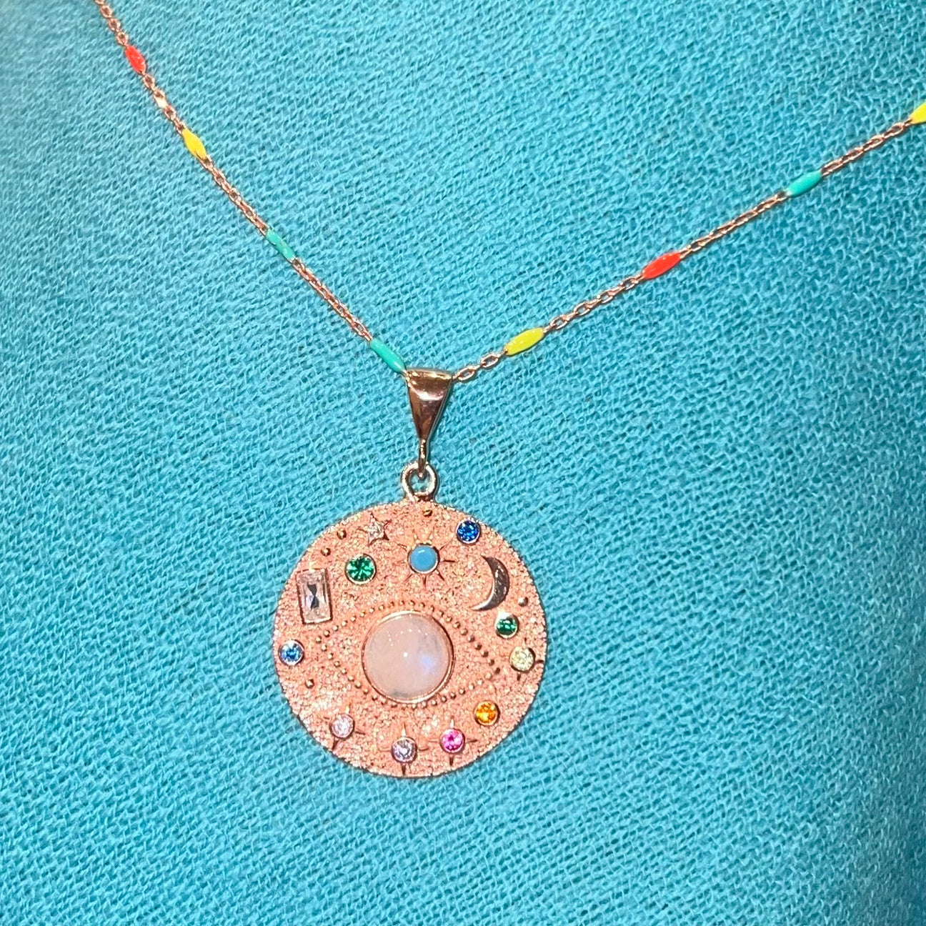 Yaf Sparkle, Universe Rainbow Necklace