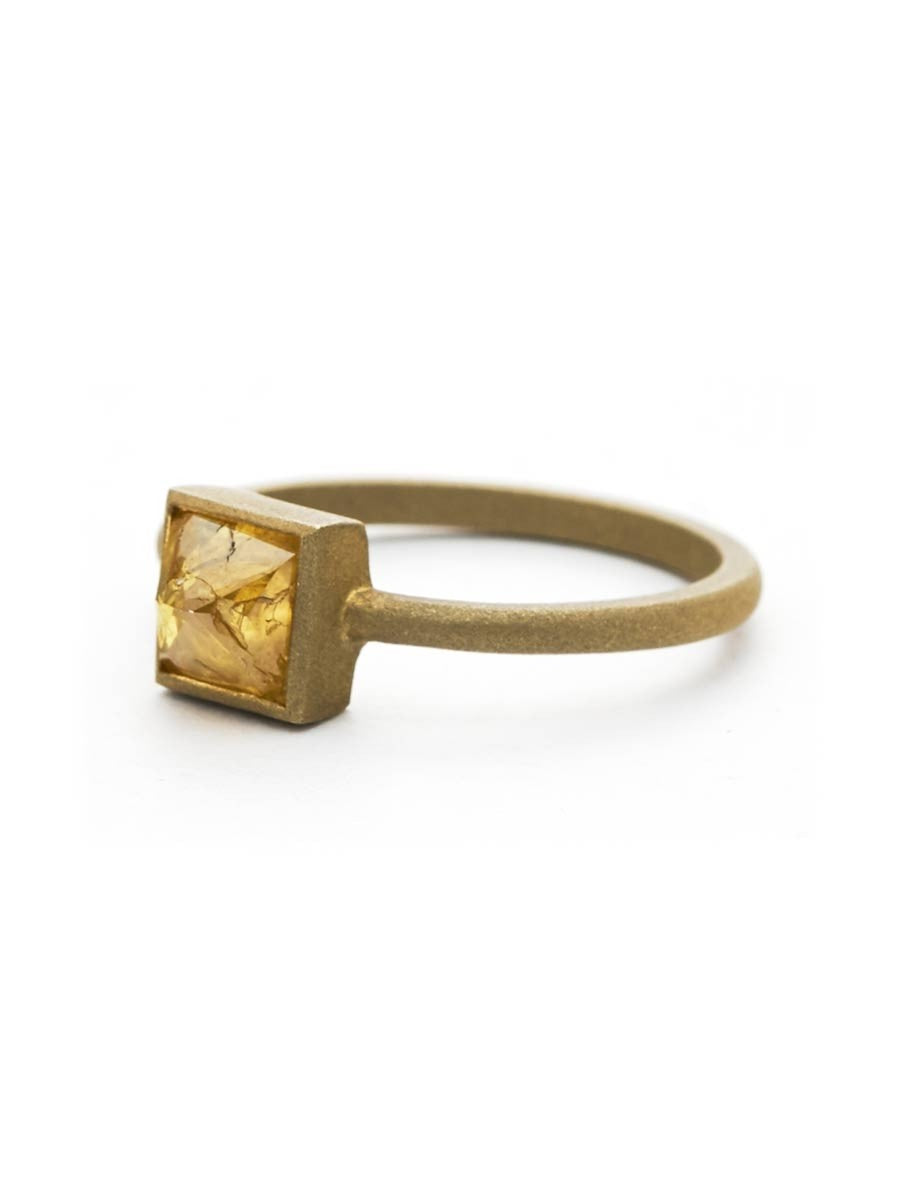 Yaf Sparkle, Yellow Diamond Solitaire Ring