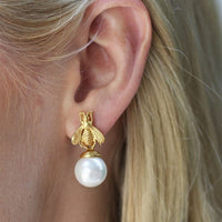 Julie Vos, Bee Pearl Drop Earrings