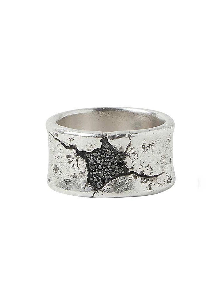 John Varvatos, Ring with Crack feature