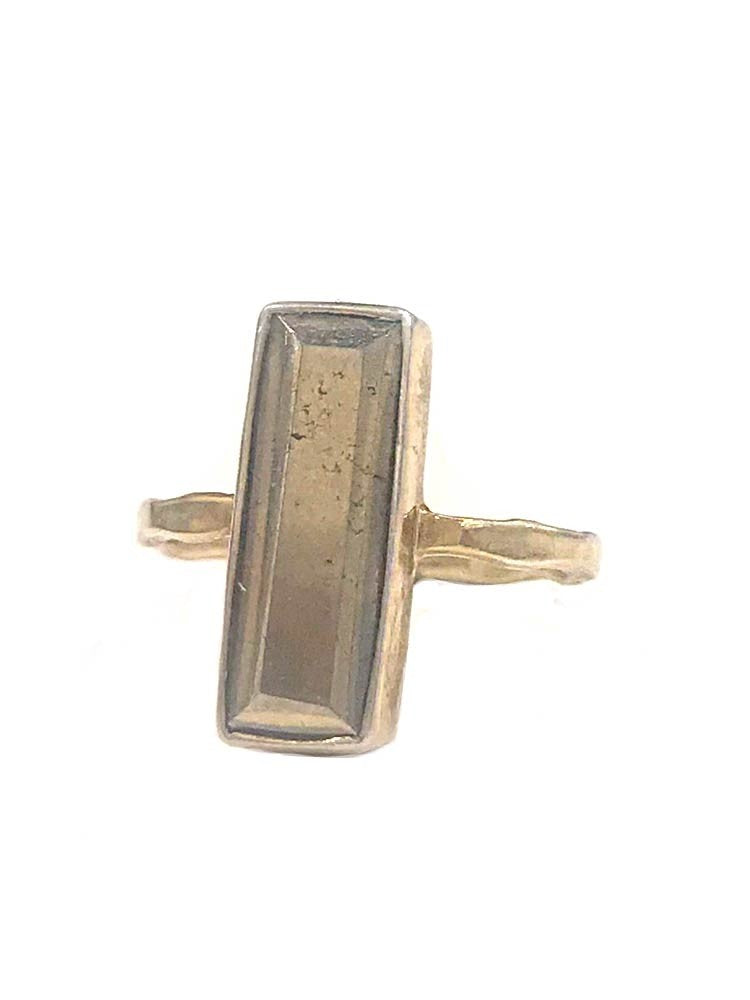 Yaf Sparkle, Rectangular Gemstone Ring